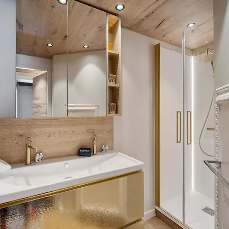 Lägenhet Luxury 4br With Fireplace & Private Parking - *